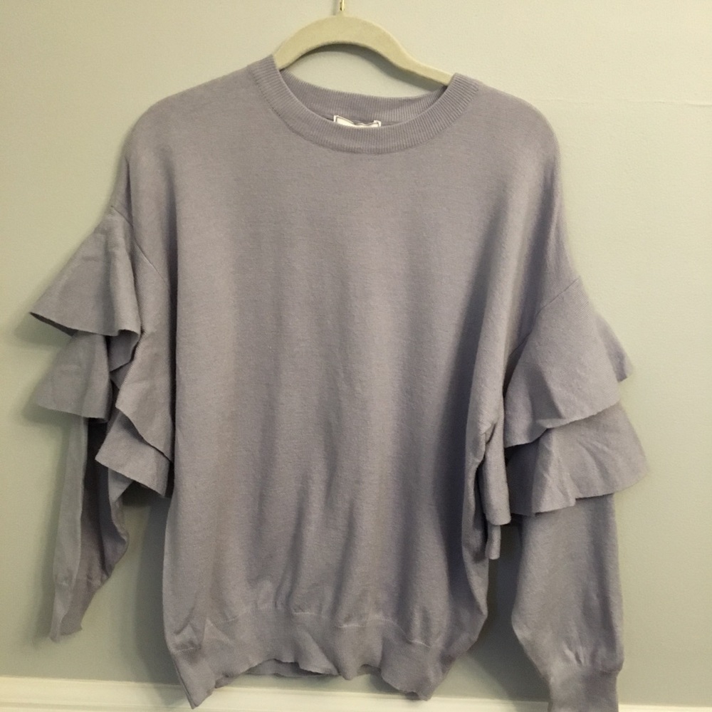 Women’s NWT Kayla's Armoire Sweater with Ruffle Long Sleeves Size Medium